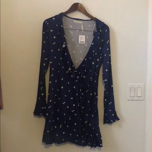 URBAN OUTFITTERS BLUE FLORAL WRAP DRESS *NWT*